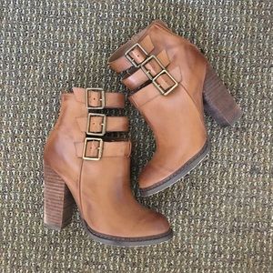 Chinese Laundry Distressed Booties