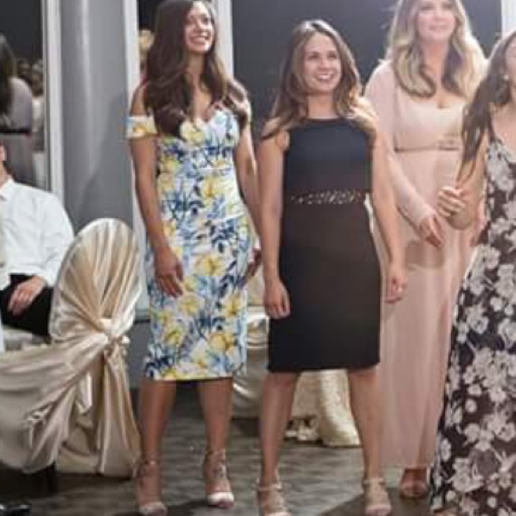 SOLD! ASOS Tall Bardot Hitchcock Floral Midi Dress - Picture 4 of 4