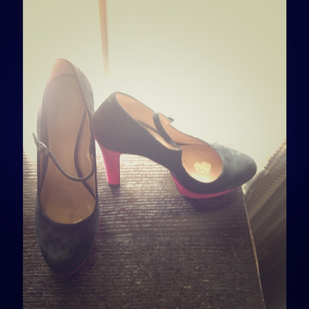 Vince camuto platform block color heels suede