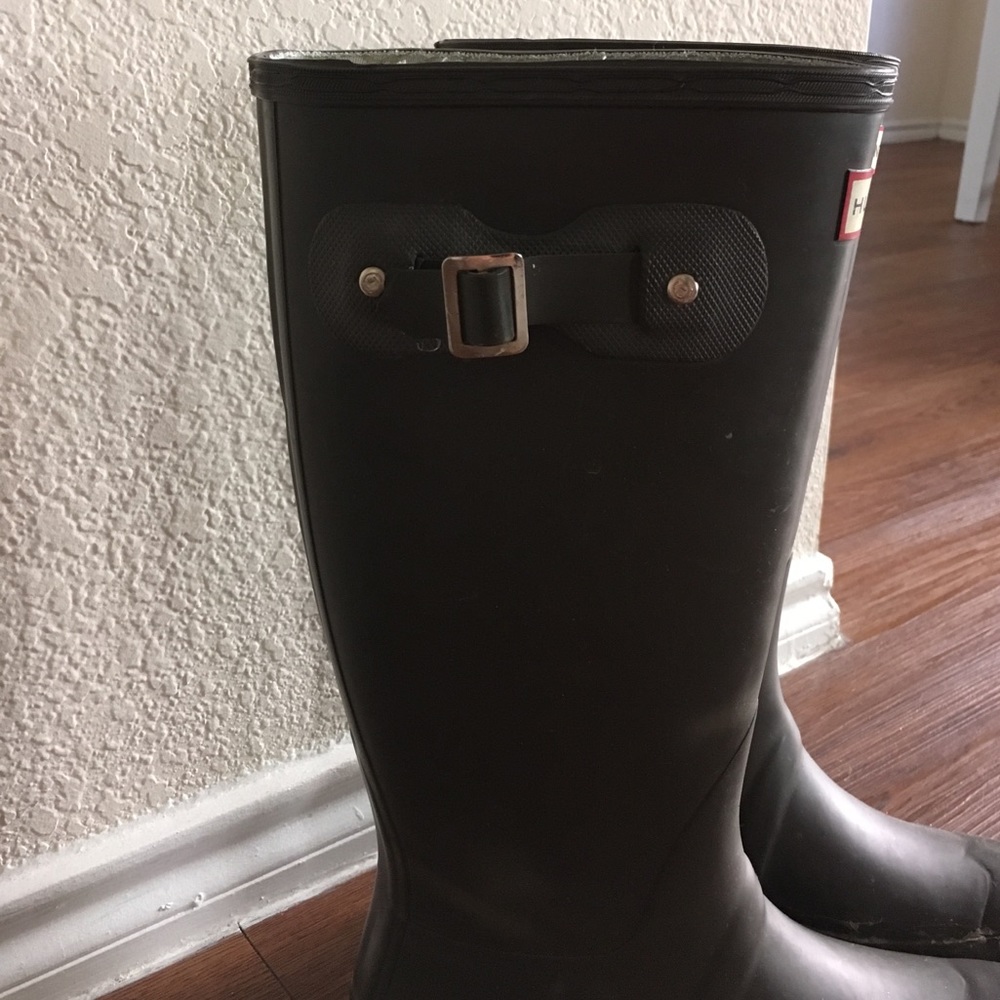Women's Rain Boots - Picture 3 of 5