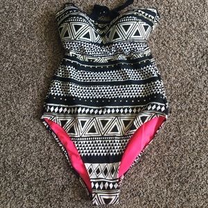 Jessica Simpson One-Piece Bathing Suit