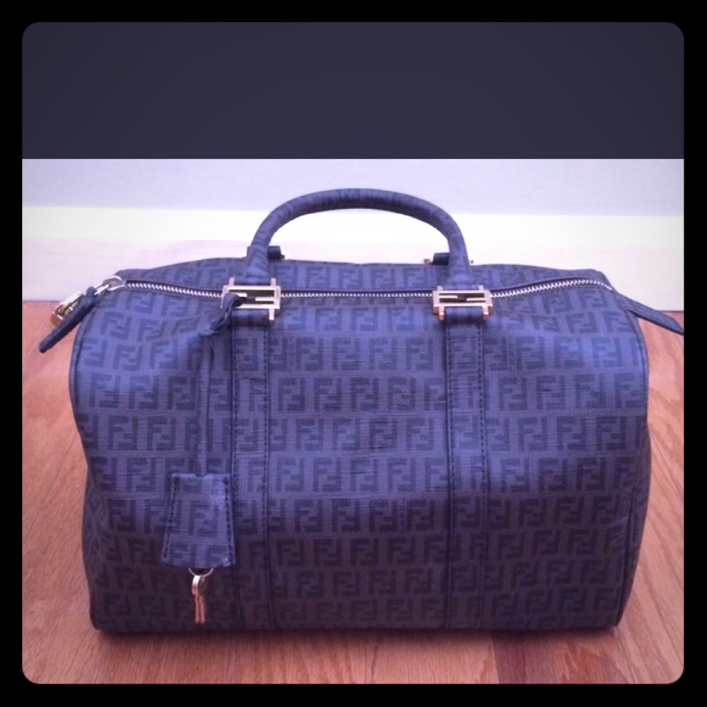 💋Moving Sale💋Authentic Fendi Bowler Bag