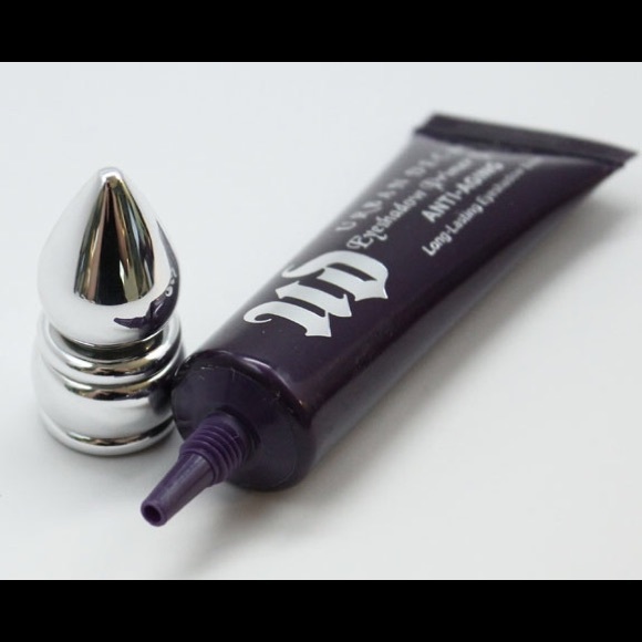 Urban Decay Eyeshadow Primer - Picture 2 of 3