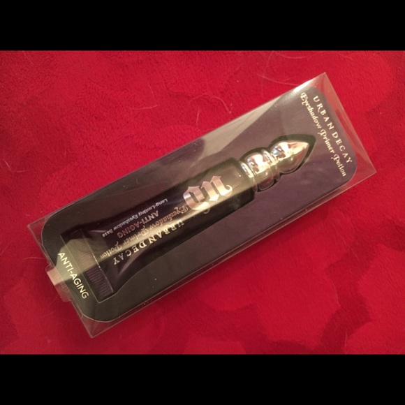 Urban Decay Eyeshadow Primer - Picture 3 of 3