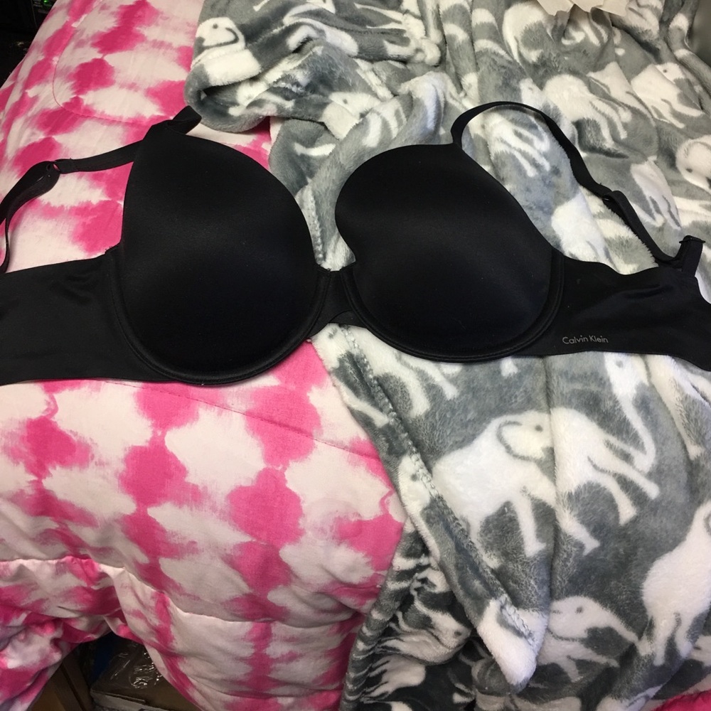 Calvin Klein T Shirt Bra