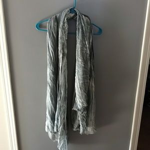 Huge Grey & White Tye-Dye Scarf