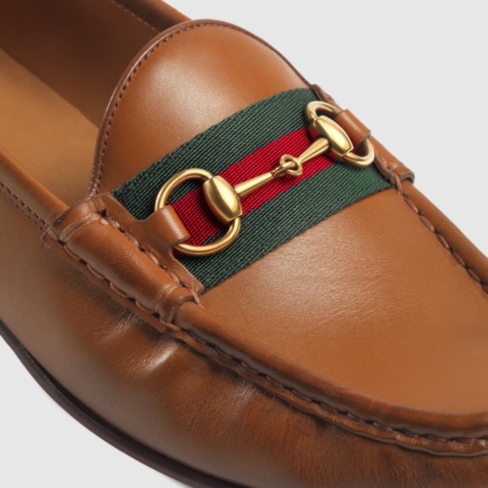 authentic Gucci with box & dust bag included