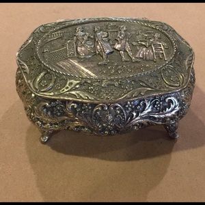 Vintage trinket box
