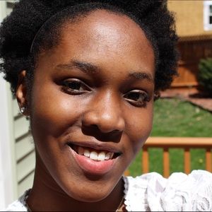 Meet your Posher, Maya