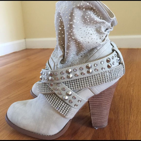 Boots with crystals - Picture 3 of 4