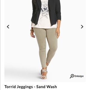 Torrid Sand Jegging's 14