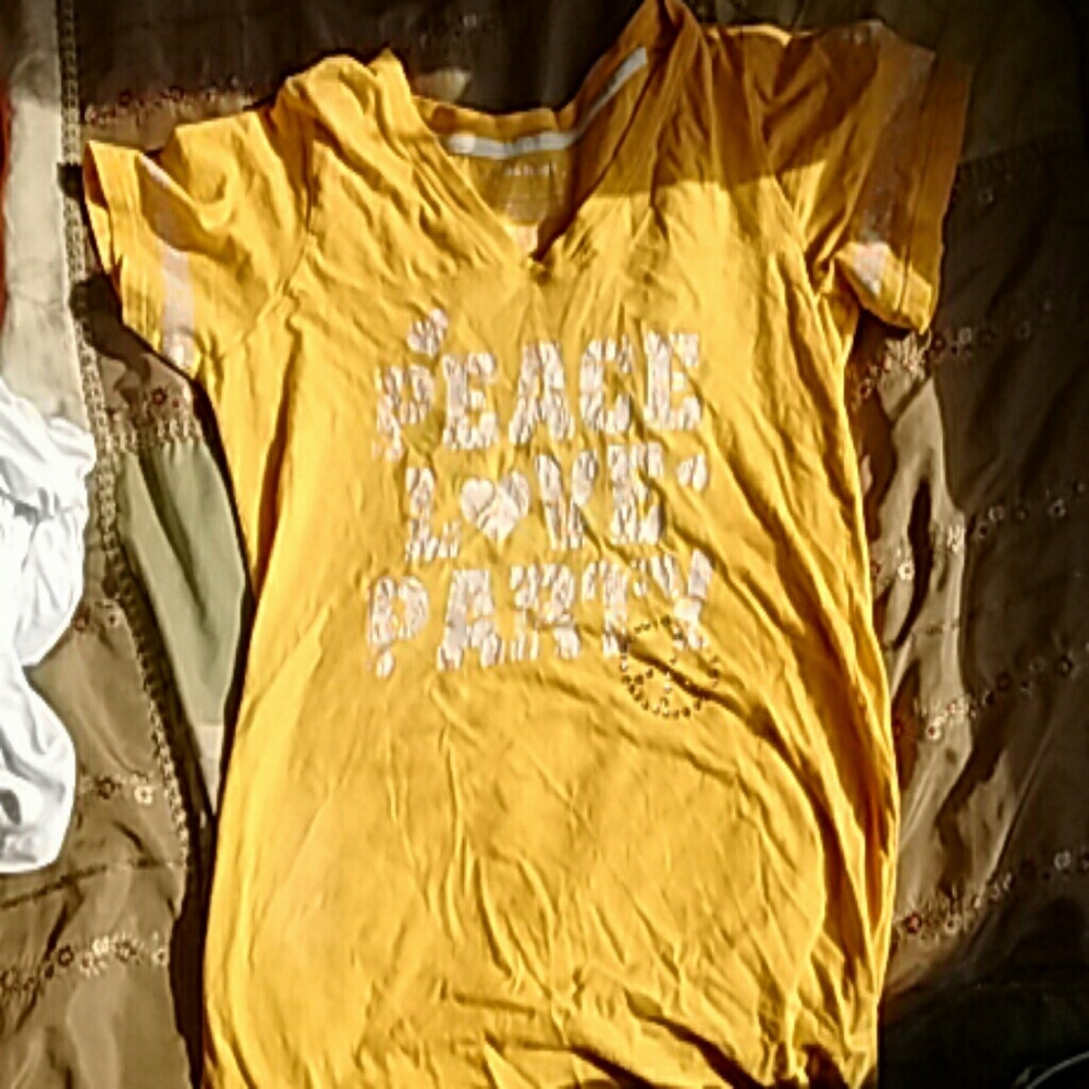 Woman's shirt
