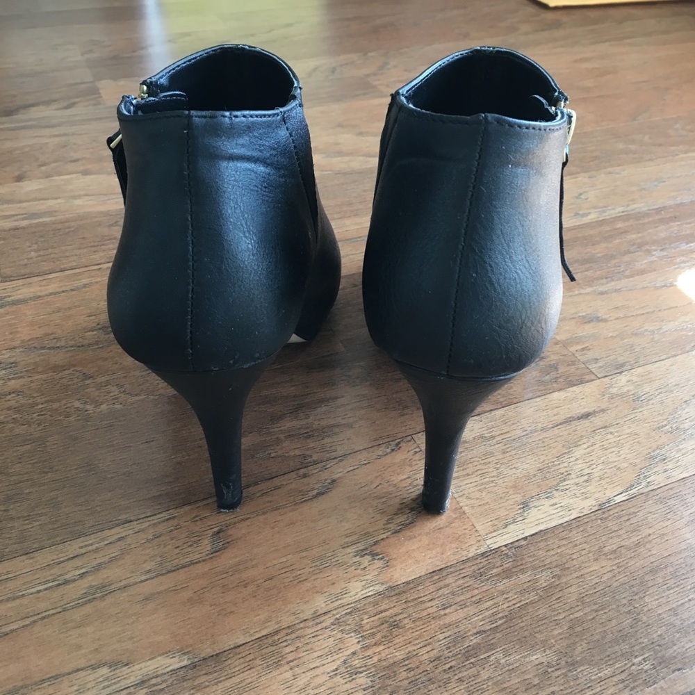 Black Booties. - image 2