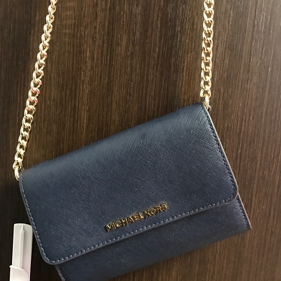 Michael Kors royal blue cross body bag! - Picture 1 of 3