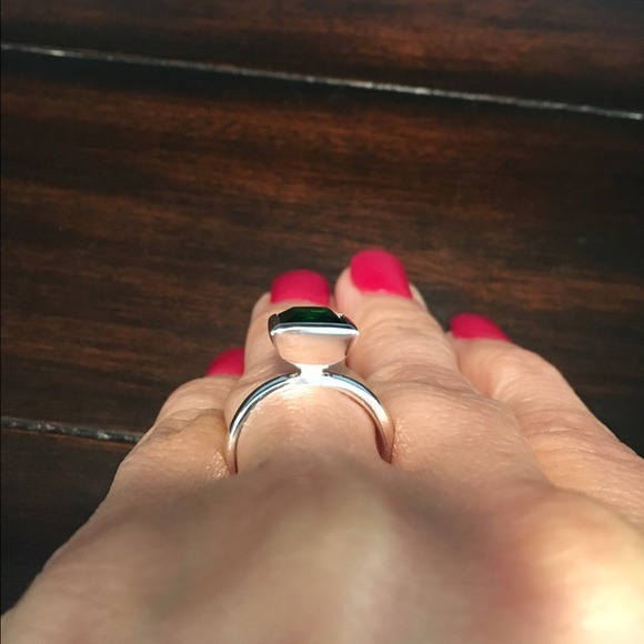 Square Bezel set Green CZ ring - Picture 2 of 3