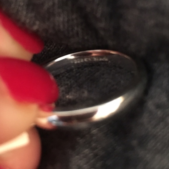 Square Bezel set Green CZ ring - Picture 3 of 3