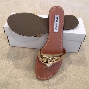 Leather thong flip flops