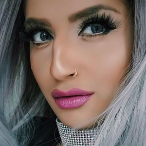 Meet your Posher, Neela