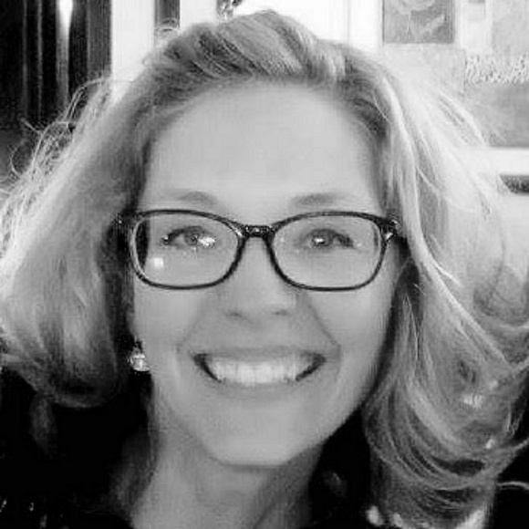 Meet your Posher, Karen - Picture 1 of 1