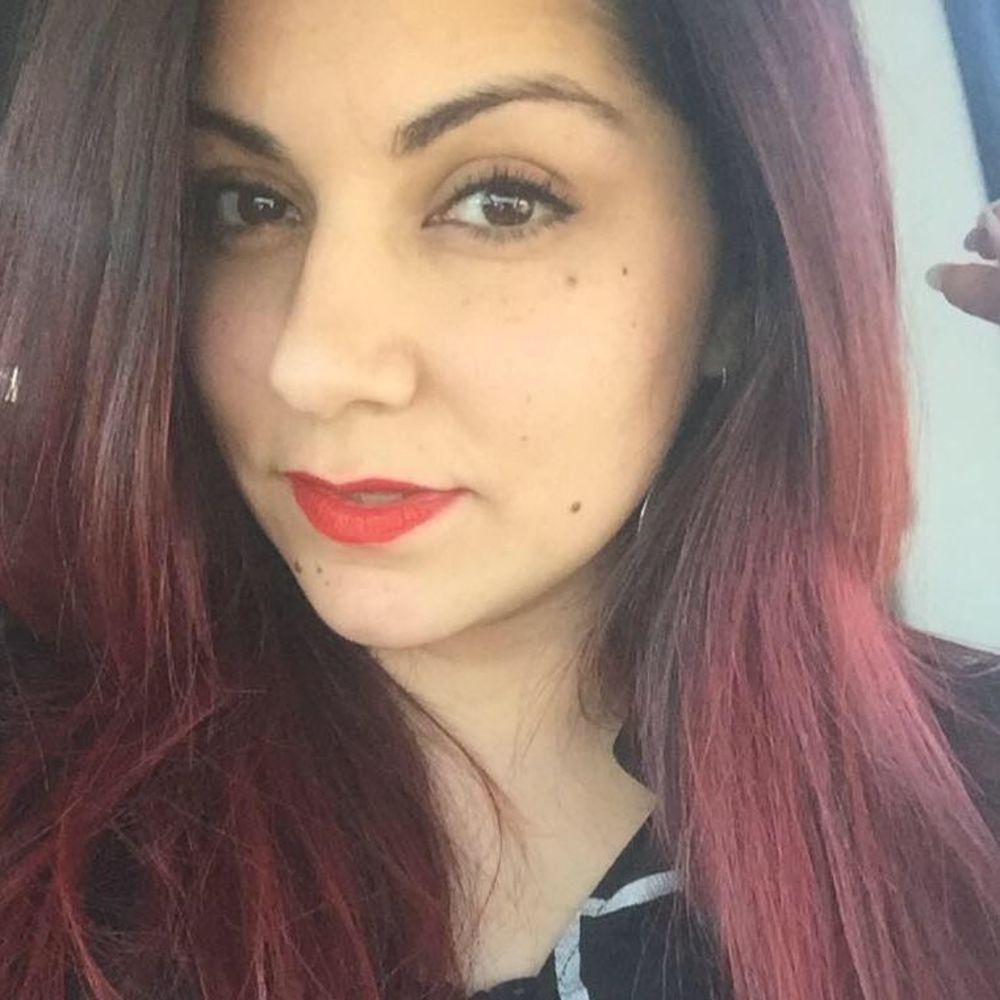 Meet your Posher, Elise