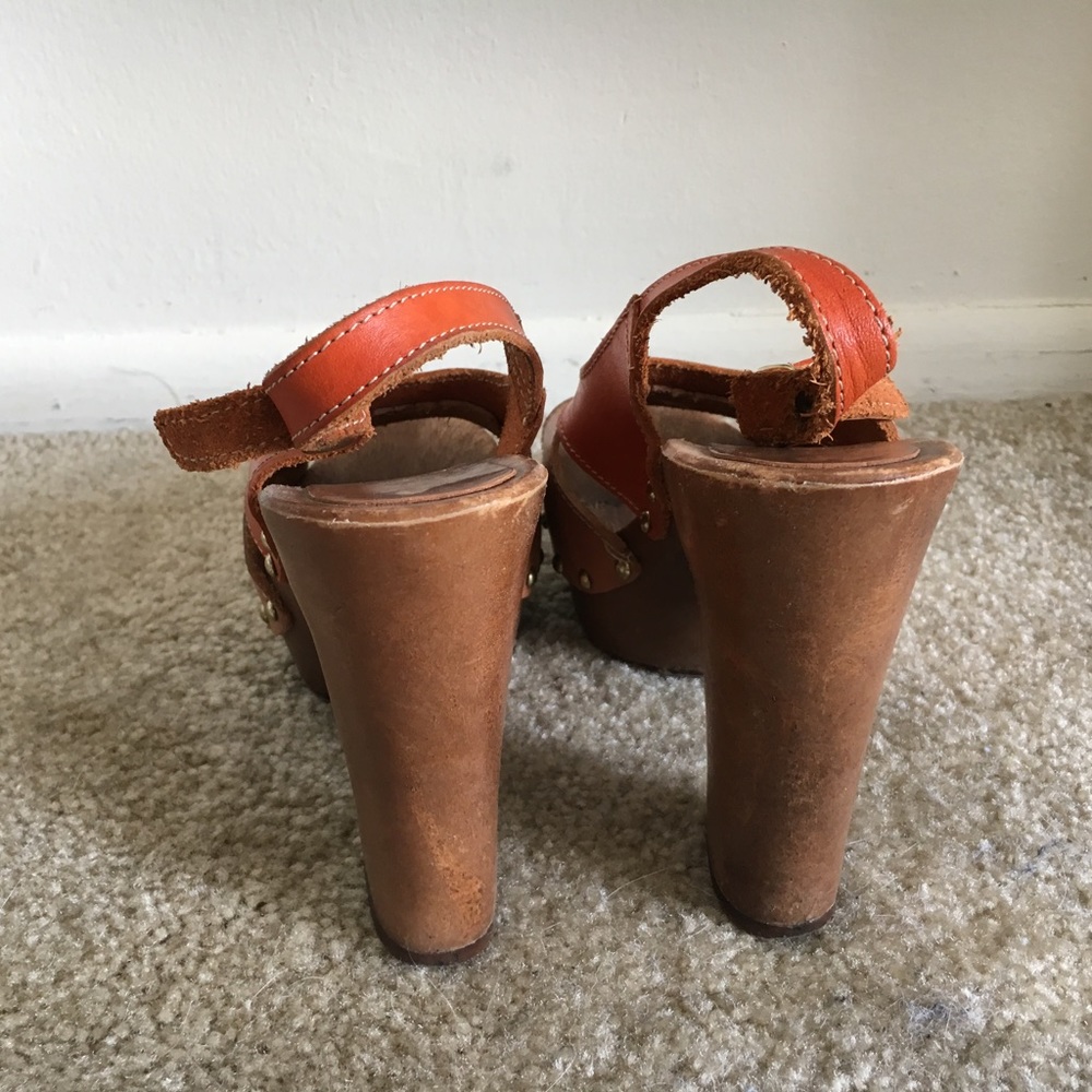 Heels - Picture 3 of 4