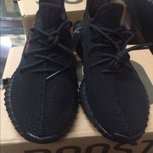yeezy V2 bred size 12.5