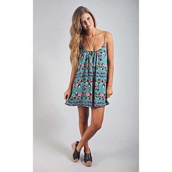 Show Me Your MuMu Dresses & Skirts - For Cackie 💕💕💕 SMYM Trapeze - Baby Buds (Large)