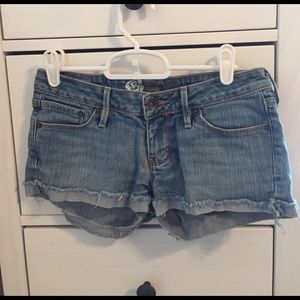 Bullhead jean shorts