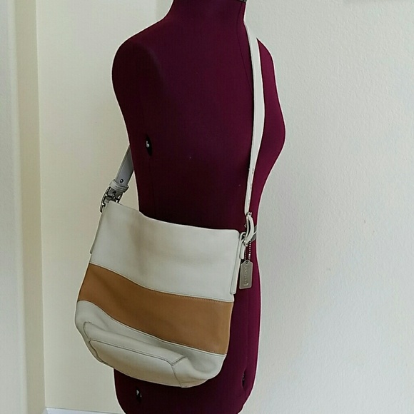 *SOLD *Coach hobo tote*SOLD* - Picture 1 of 8