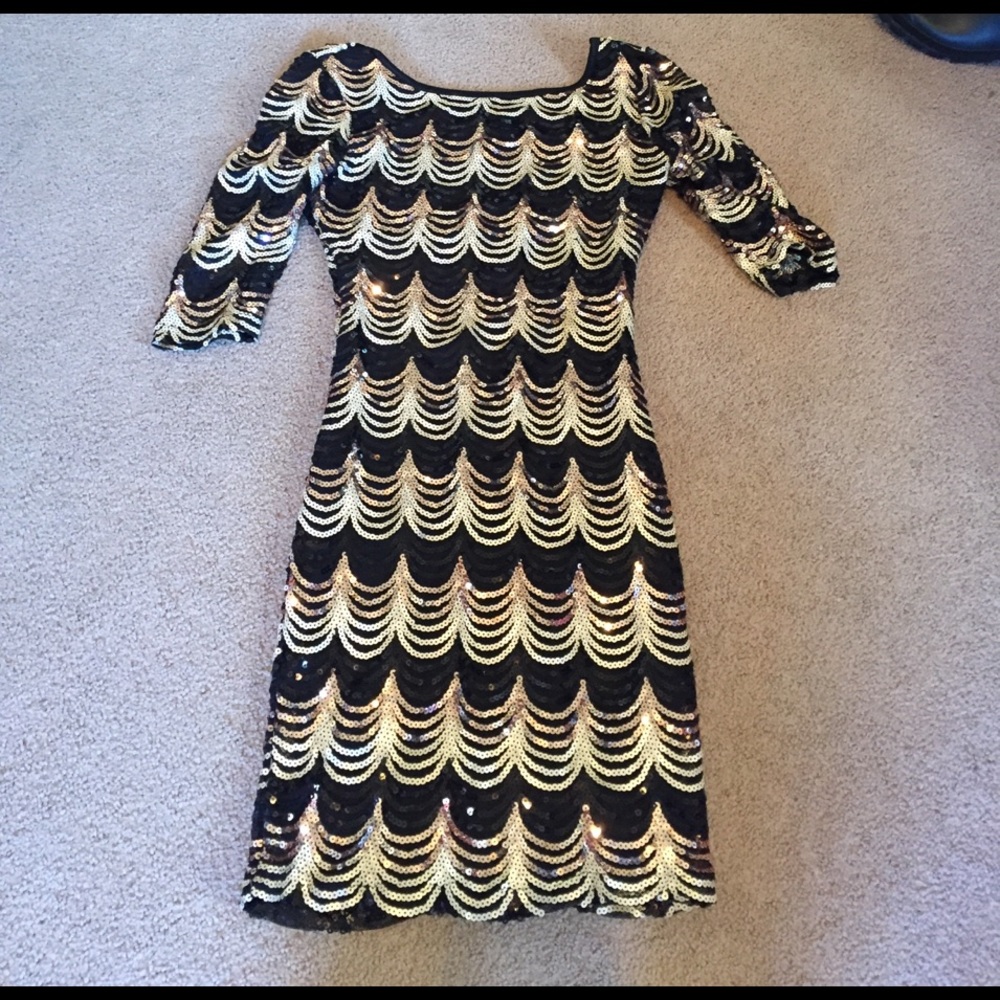 Sequin bodycon dress with sleeves