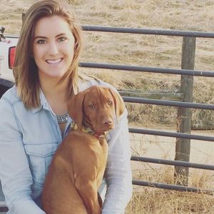 Meet your Posher, Elissa