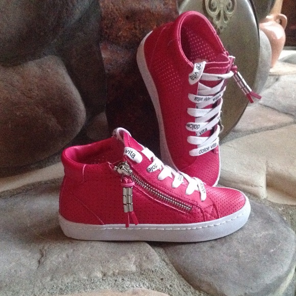 ??NIB Dolce Vita Leather Girls High Top Sneaker