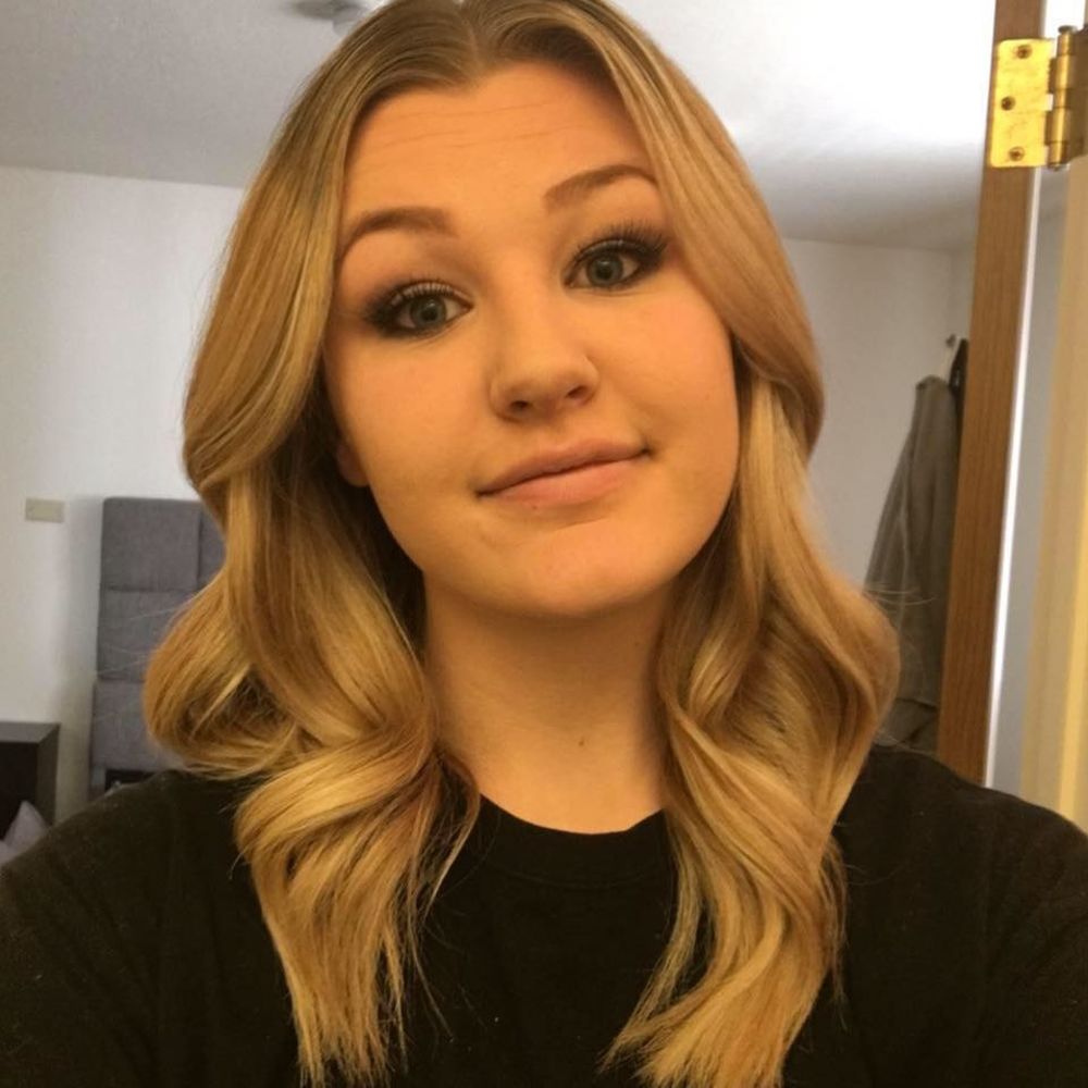 Meet your Posher, Jade