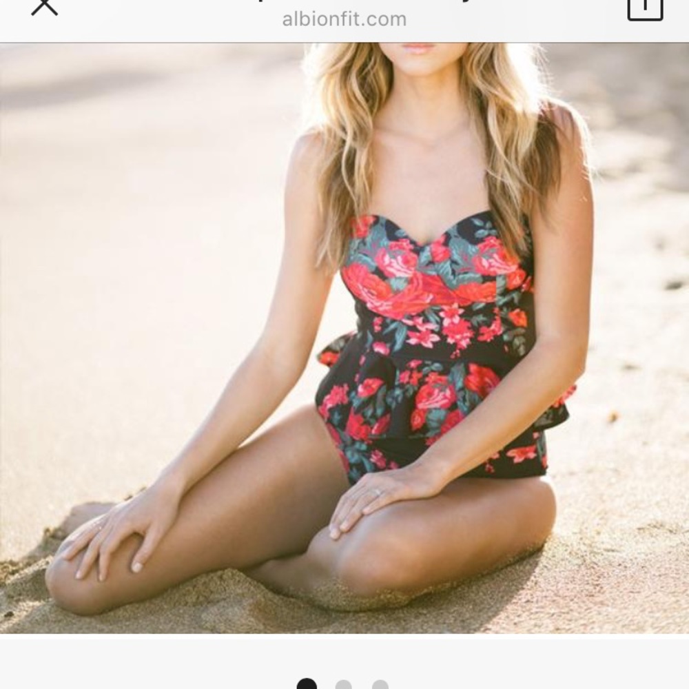 Brand new Albion swim suit - Picture 2 of 3
