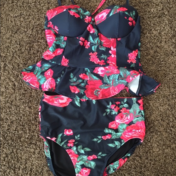 Brand new Albion swim suit - Picture 3 of 3