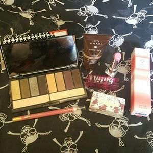 Beauty/makeup bundle!
