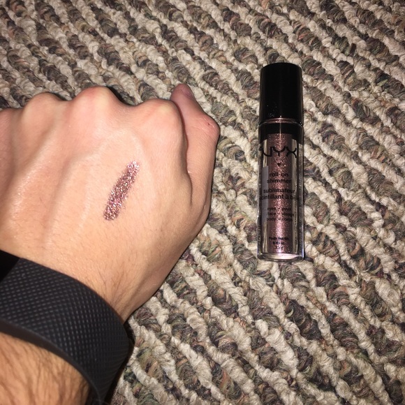 NYX Other - NYX, Roll-On Shimmer Stick in Chestnut