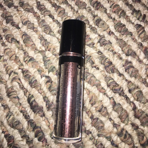 NYX, Roll-On Shimmer Stick in Chestnut - Picture 3 of 3