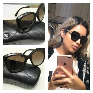 $620 Chanel Polarized Square Signature Sunglasses