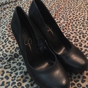 Black heel by Jessica Simpson