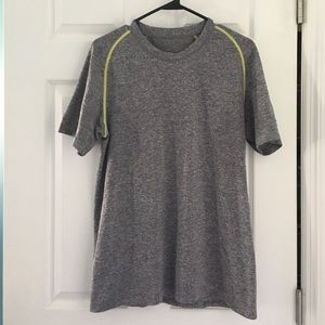 Lululemon men's lightweight athletic Tee