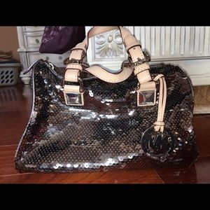 AUTHENTIC* Michael Kors bag