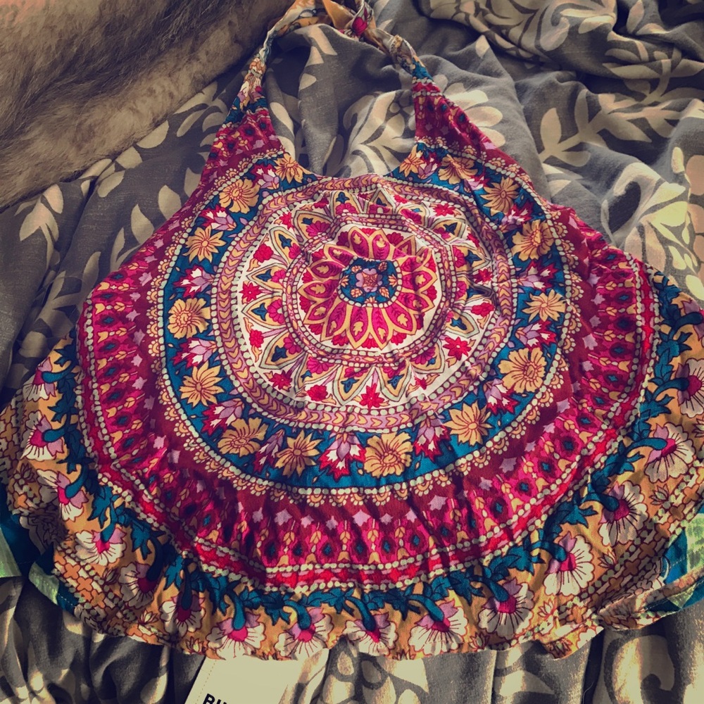 NWT Billabong crop top!