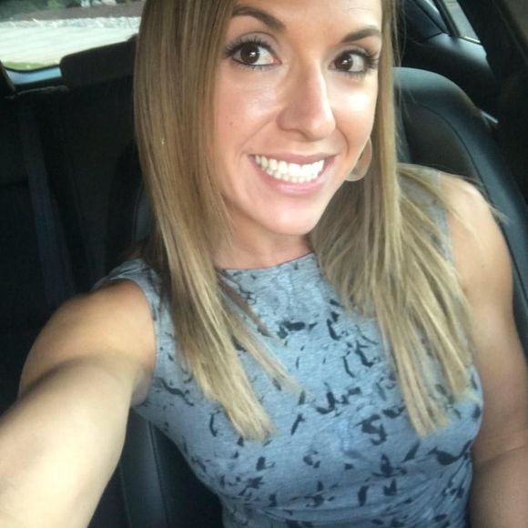 Meet your Posher, Jena - Picture 1 of 1