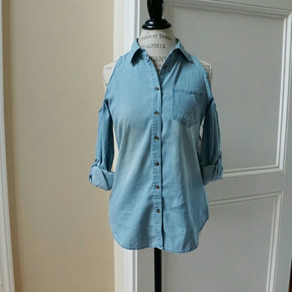 Open cold shoulder chambray denim shirt - Picture 5 of 7