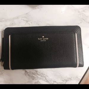 Kate Spade Zip Around Wallet