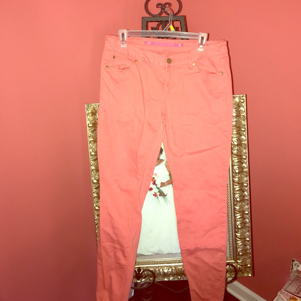 Coral Straight legs