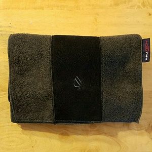 Men's Nautica fleece scarf.