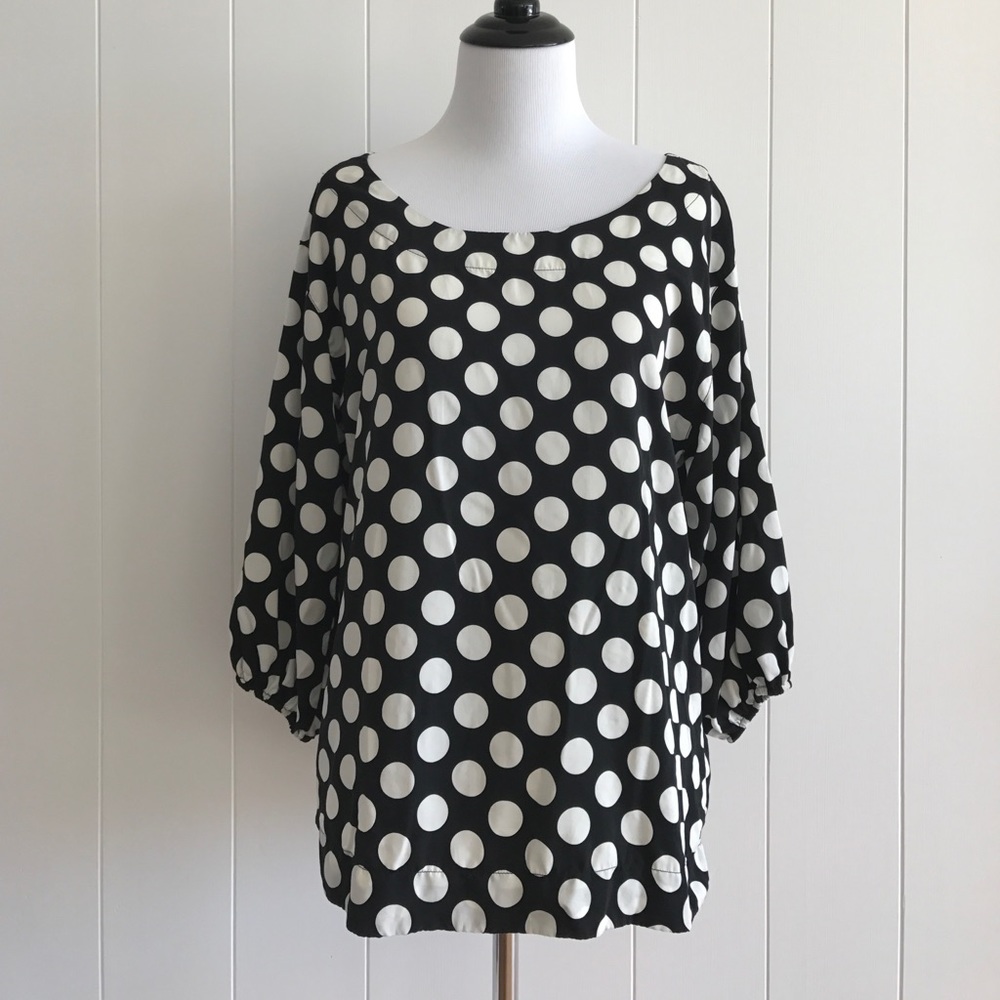 Black & white polka dot top