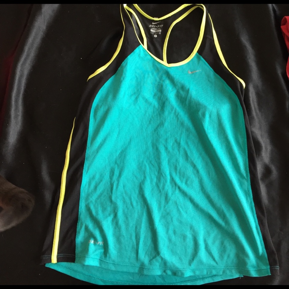 Nike Drifit tank
